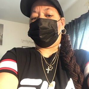 Meet your Posher, Pamela